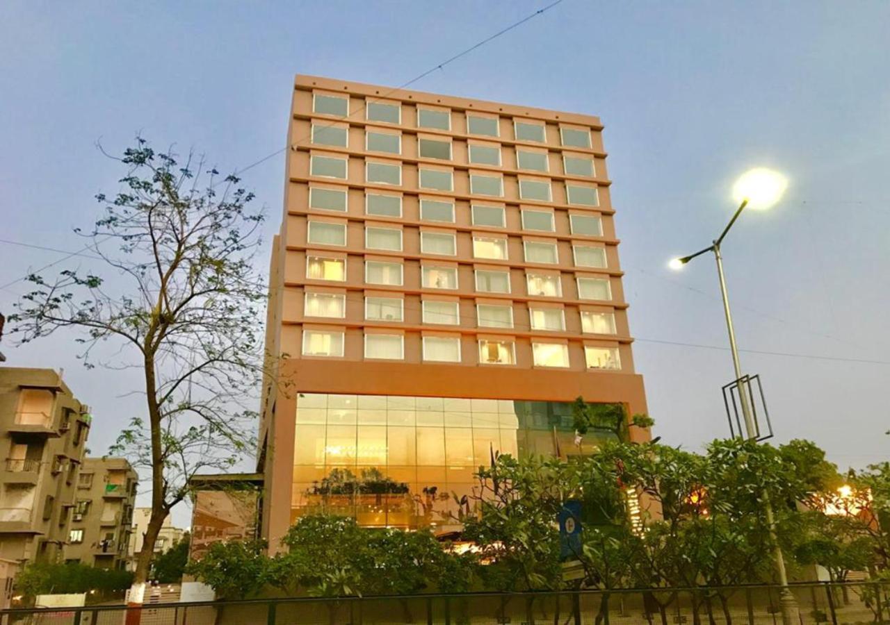 Welcomhotel By Itc Hotels, Ashram Road, Ahmedabad Exterior photo
